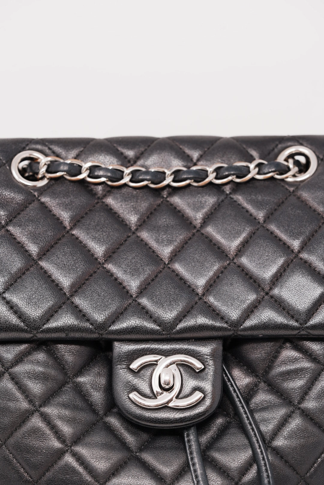 Pre-Owned Chanel 2016 Quilted Lambskin Black Backpack