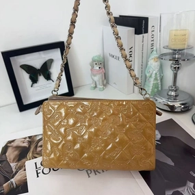 Preloved CHANEL Patent Leather Shoulder Bag Brown