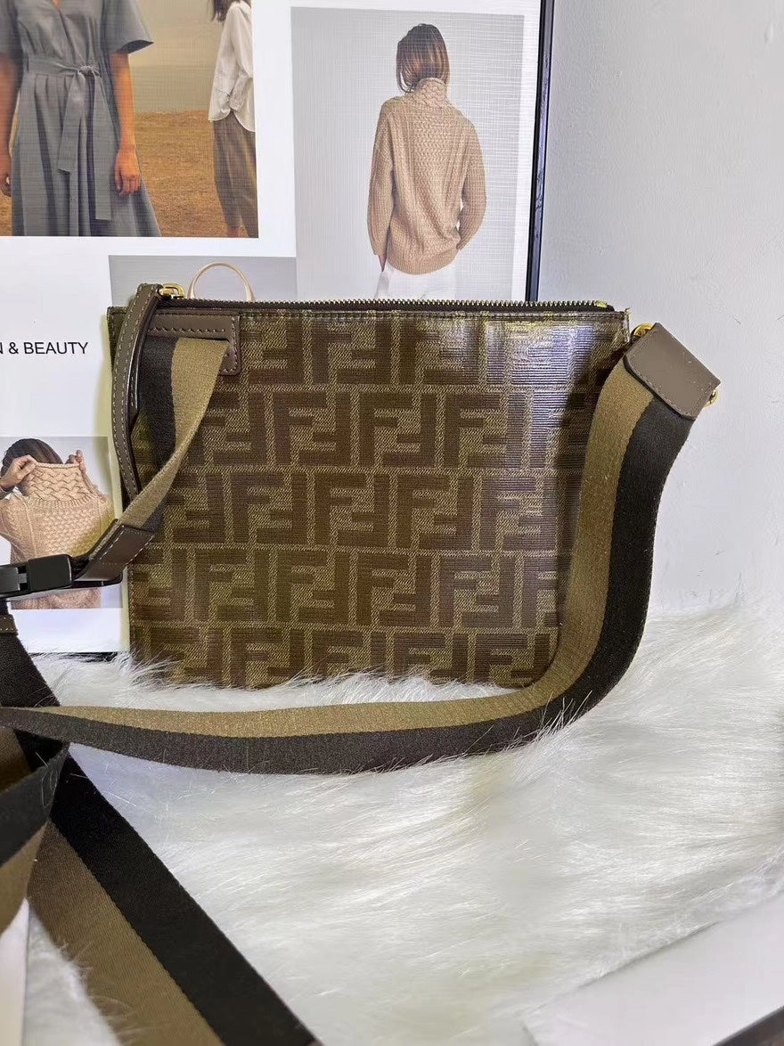 Preloved Fendi Roma Multicolor Logo Crossbody Bag