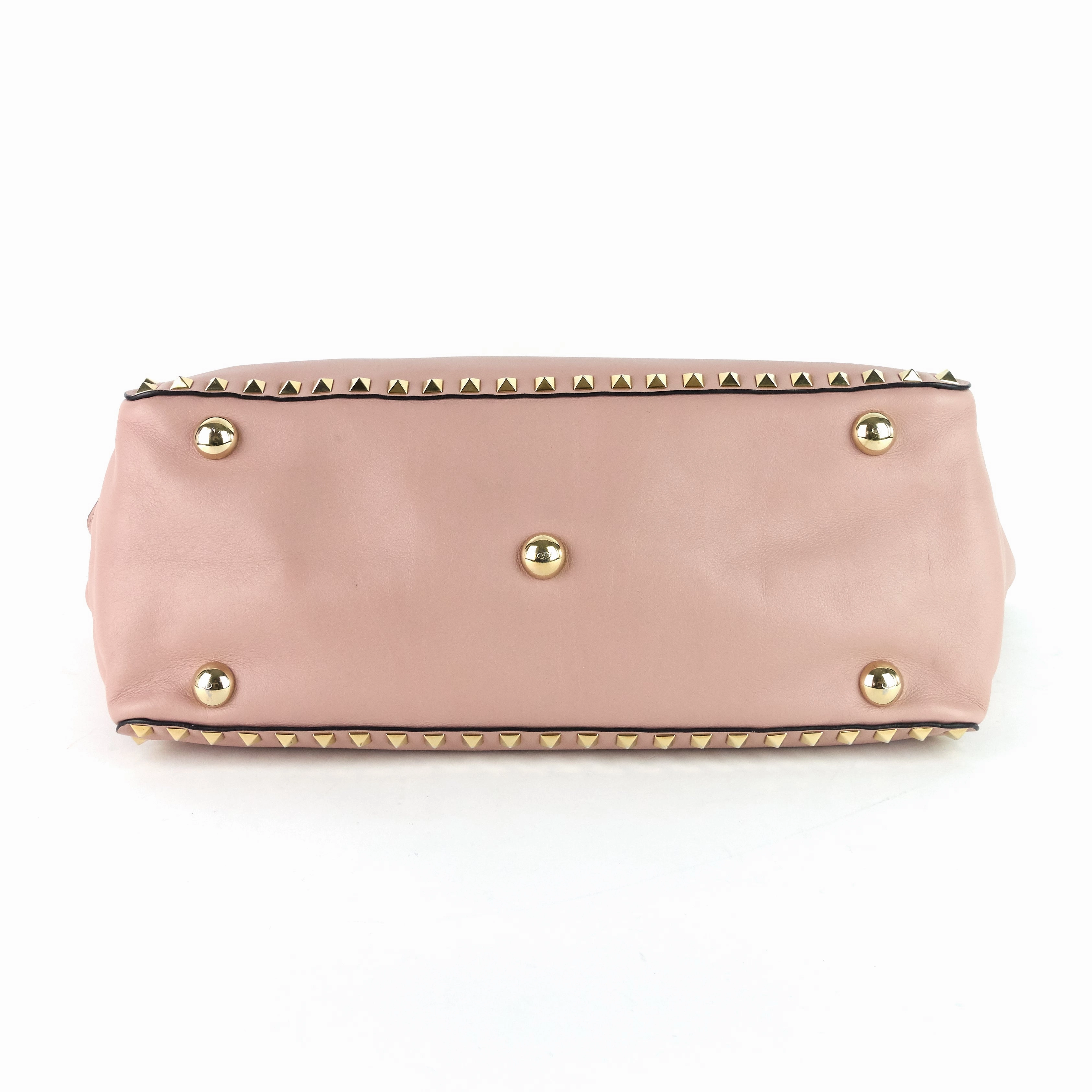 Rockstud Medium Poudre Calfskin Bag