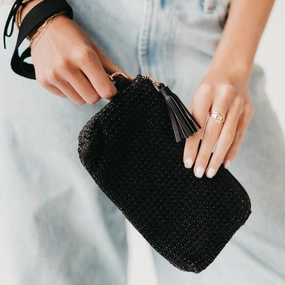 Rome Raffia Clutch Card Holder Wristlet