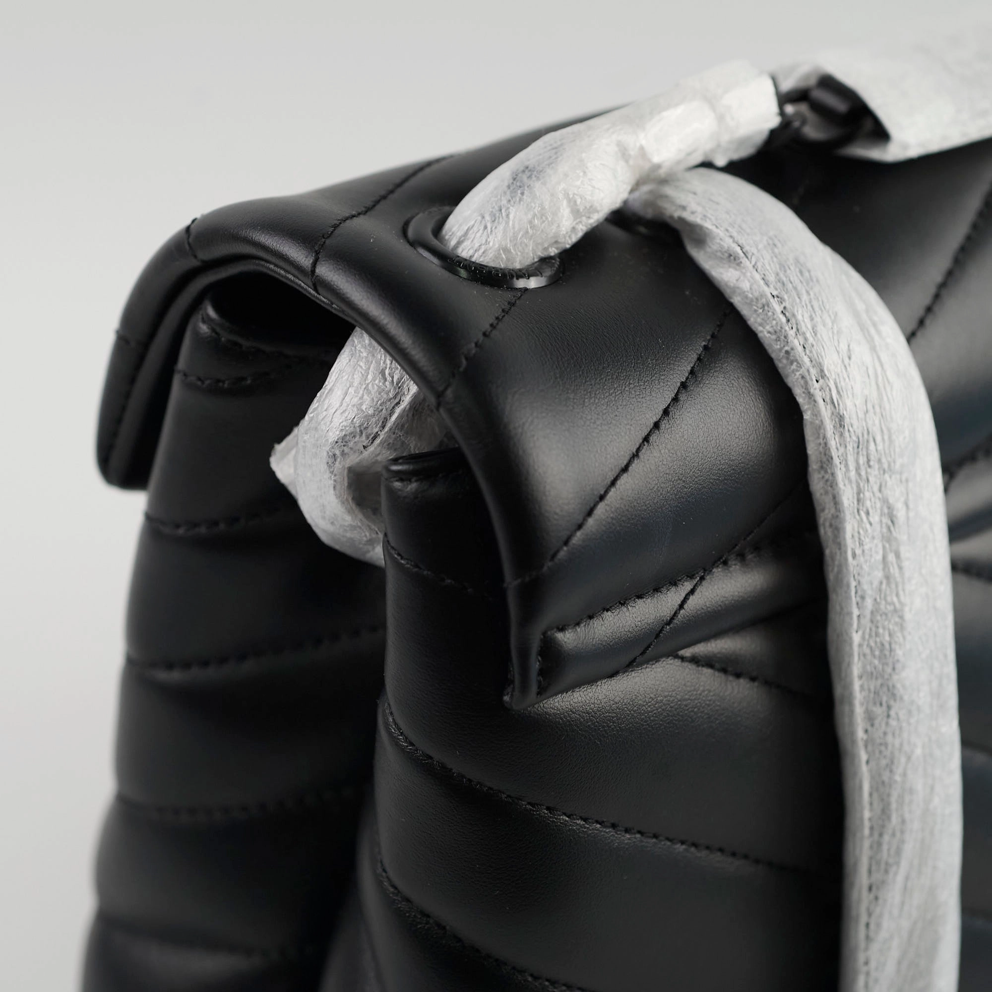 Saint Laurent Lou Lou Medium Shoulder Bag Black