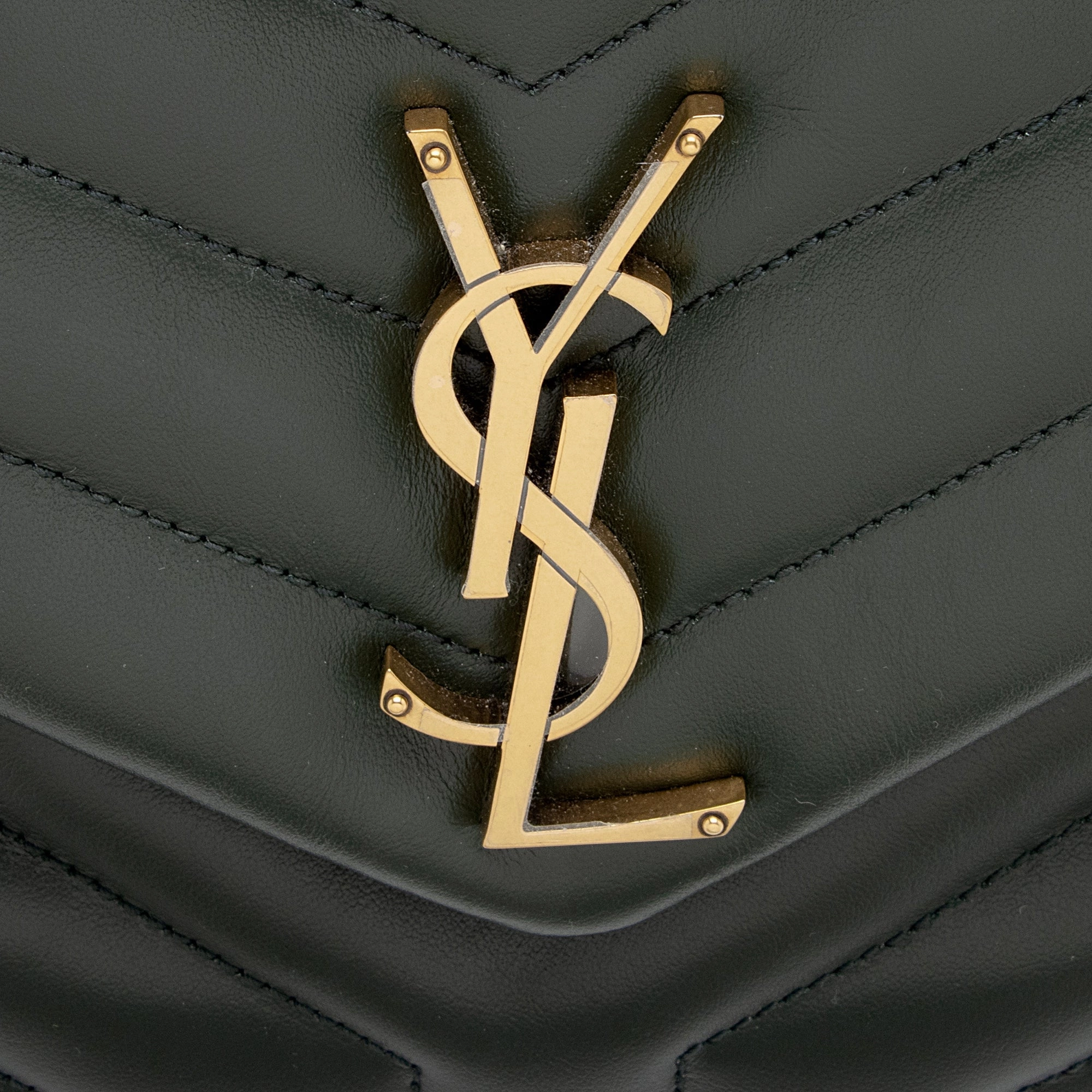 Saint Laurent Matelasse Calfskin Monogram LouLou Chain Medium Shoulder Bag (SHF-22990)