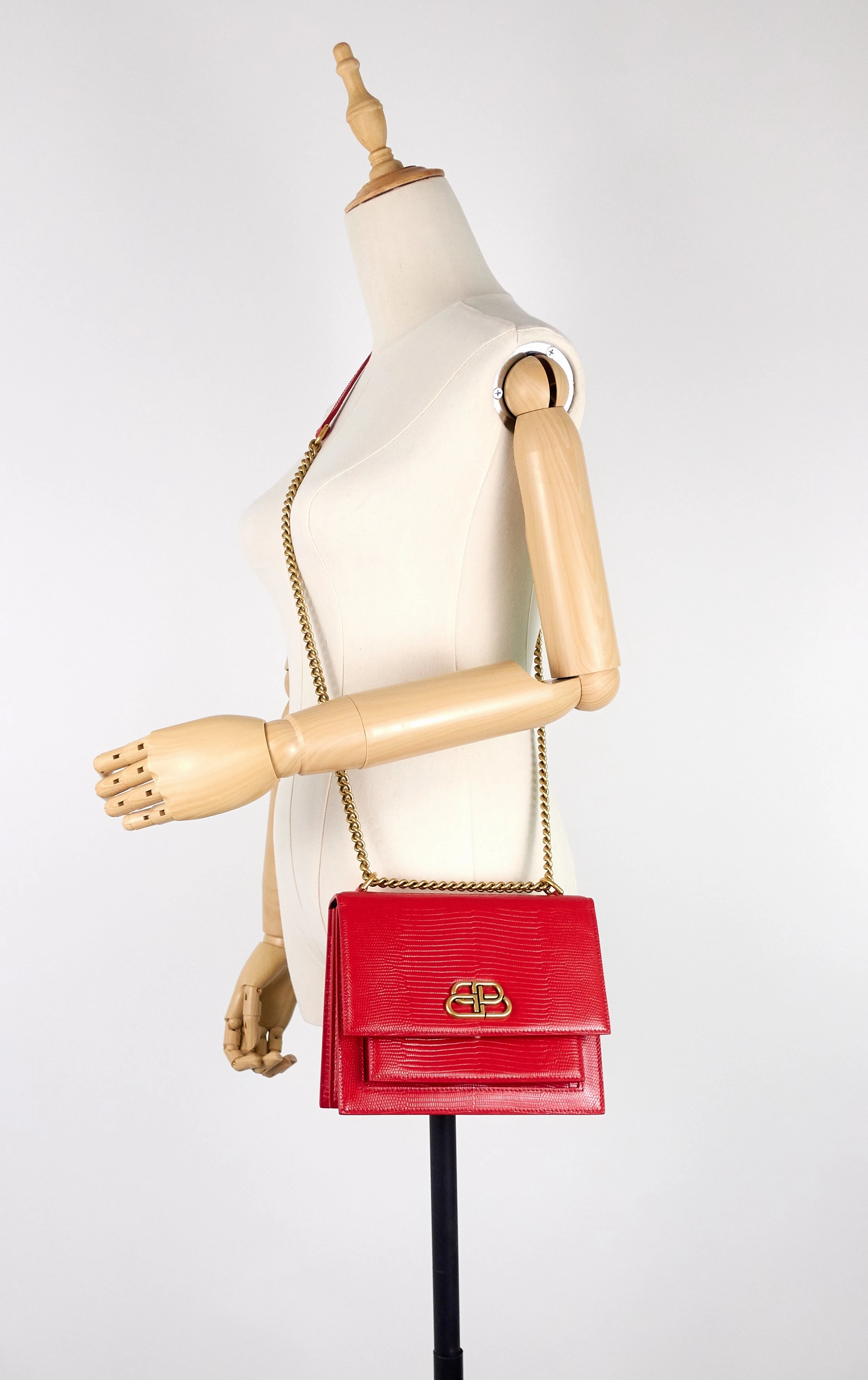 Sharp Lizard Embossed Leather Flap Bag