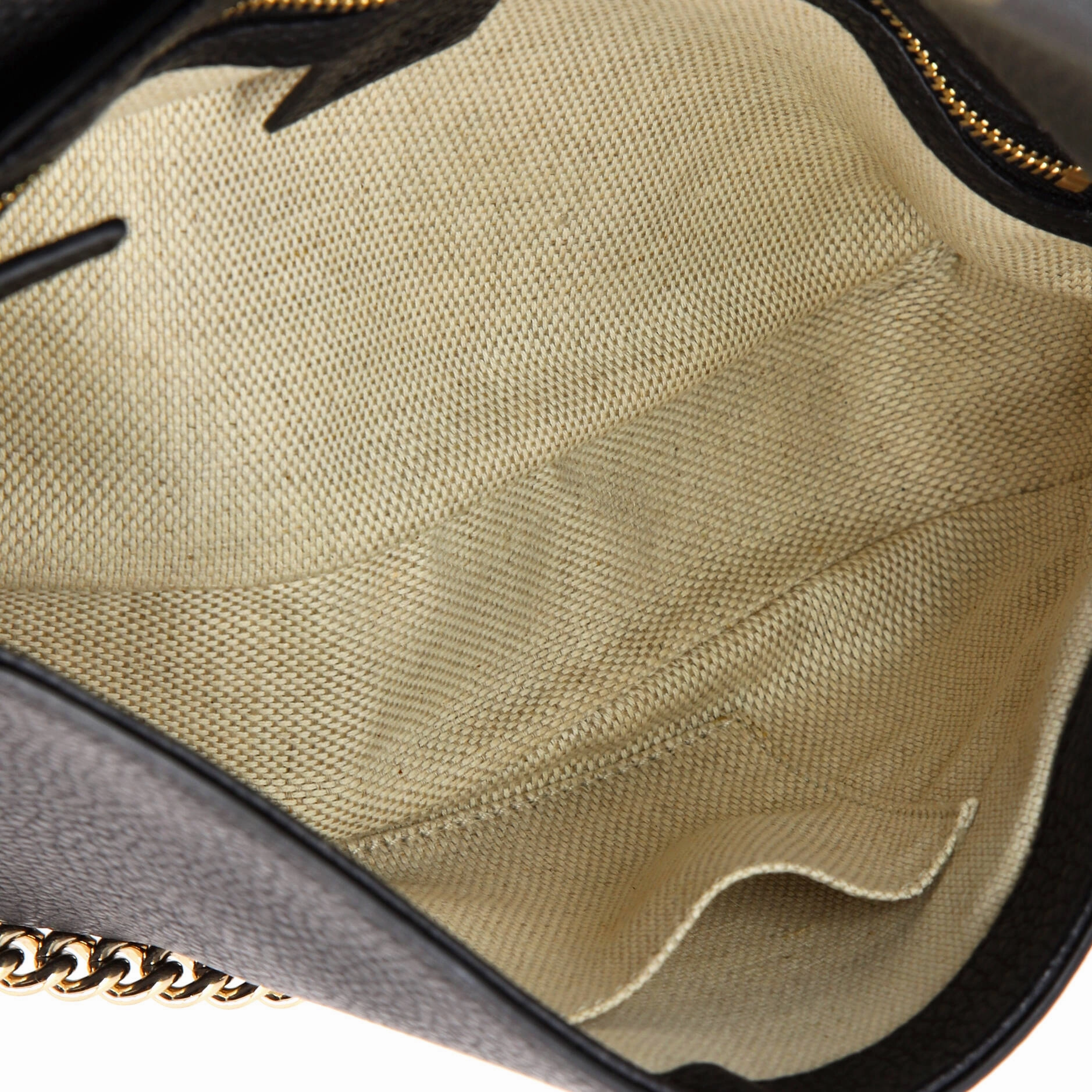Soho Chain Crossbody Bag Leather Medium