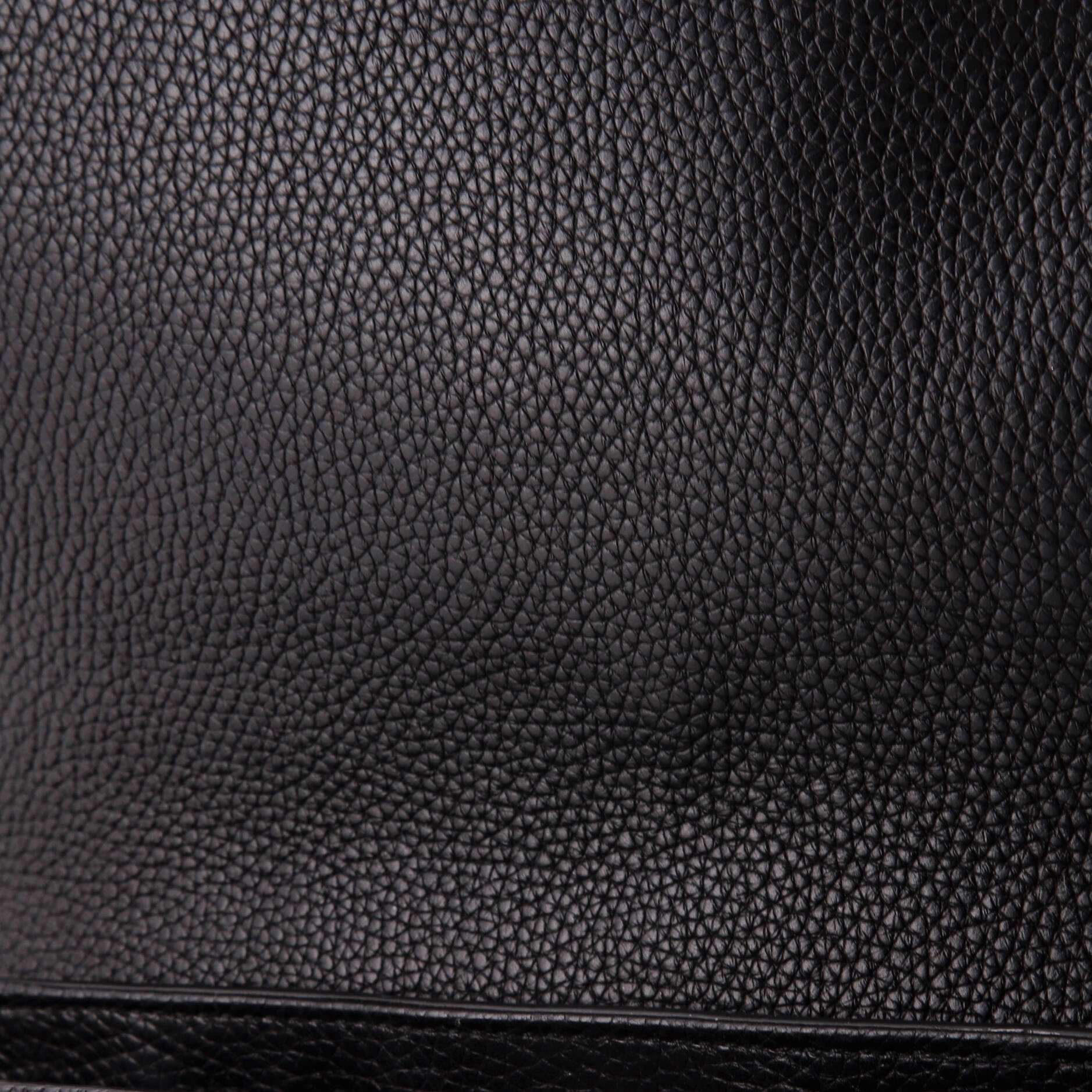 Soho Chain Crossbody Bag Leather Medium
