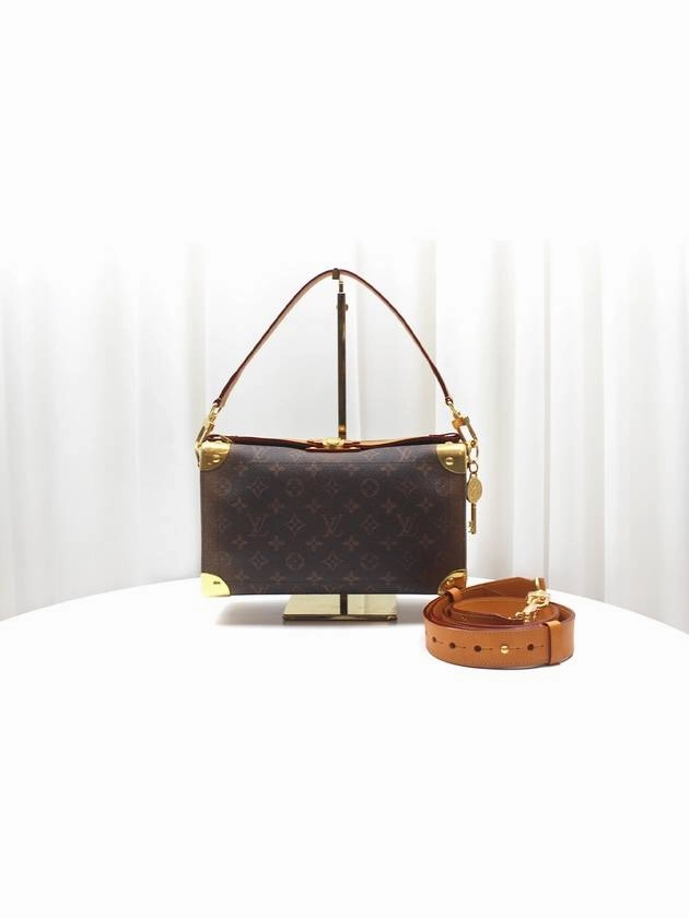 Soul Trunk East West Shoulder Cross Bag M11536