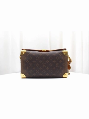 Soul Trunk East West Shoulder Cross Bag M11536
