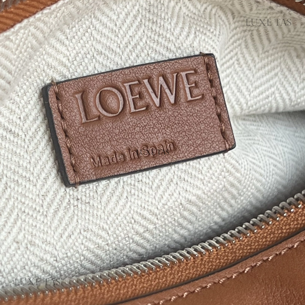 Tan Puzzle Bag In Classic Calfskin Leather Crossbody Bag for Women