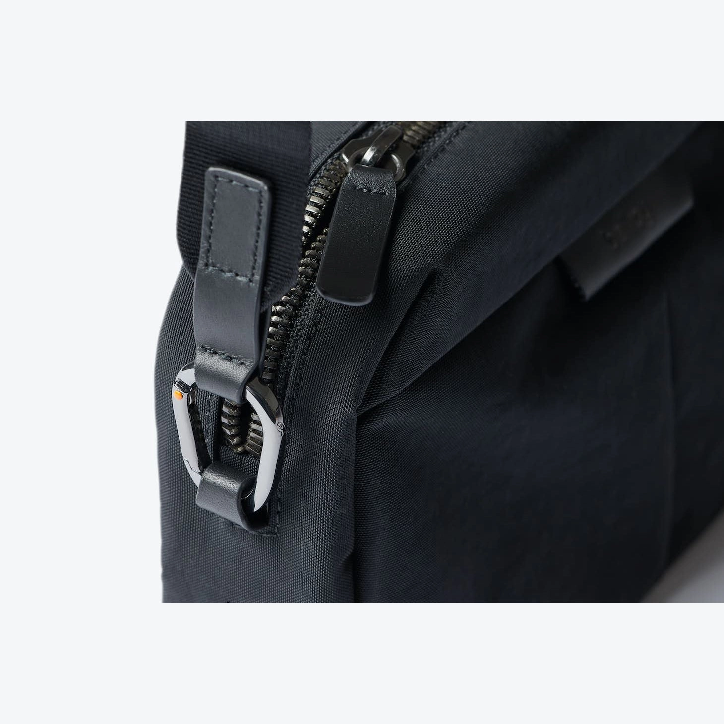 Tokyo Crossbody 2L