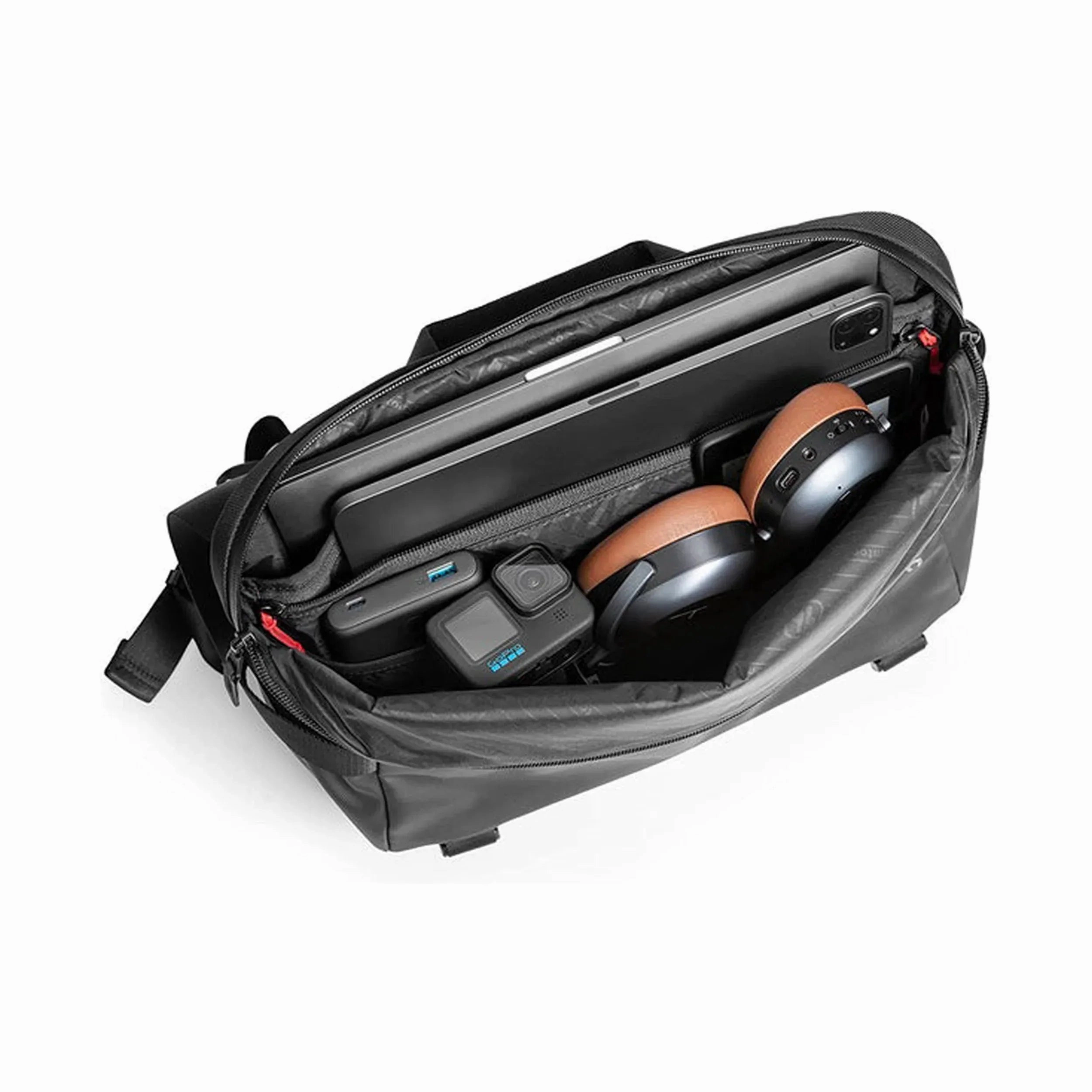 Tomtoc Explorer T21 Laptop Messenger Bag 14-inch - Black