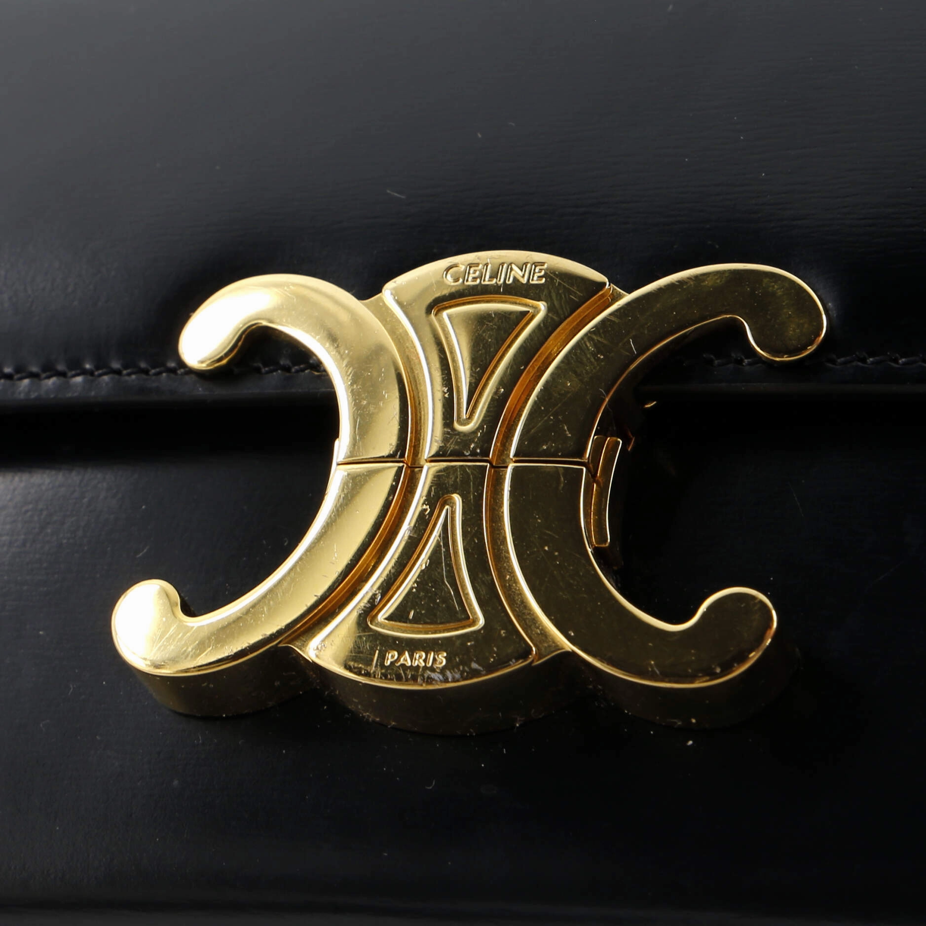 Triomphe East-West Shoulder Bag Smooth Calfskin