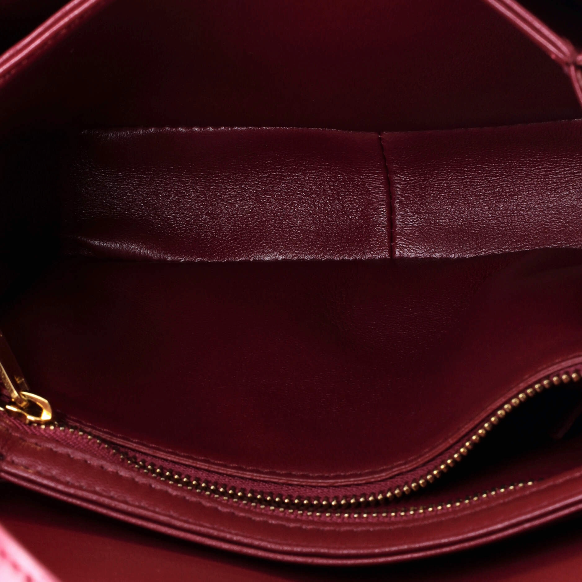 Triomphe Shoulder Bag Smooth Calfskin Teen
