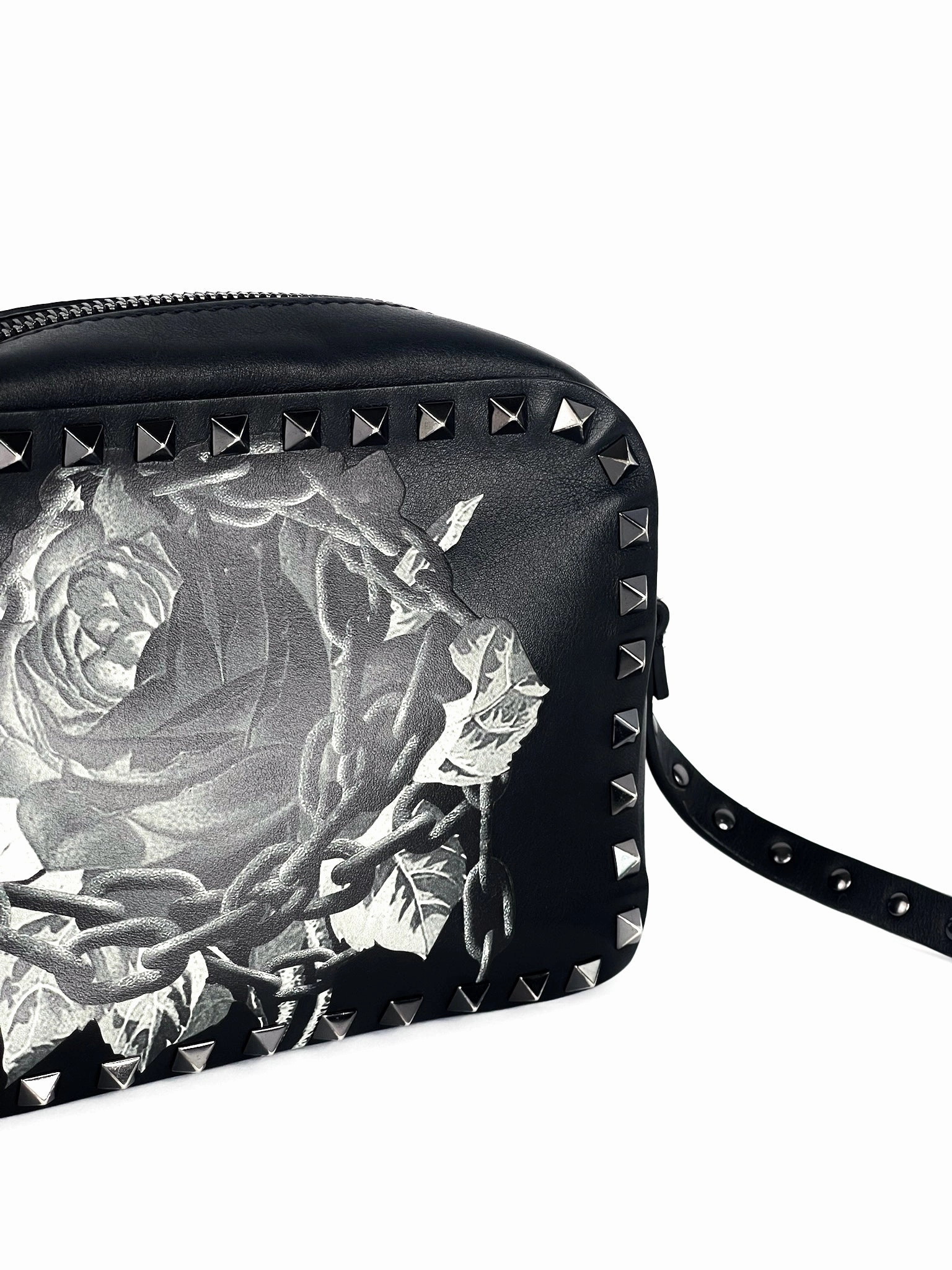 Valentino Garavani X UNDERCOVER Calfskin Rockstud Rose Print Camera Crossbody Bag Black Limited Edition