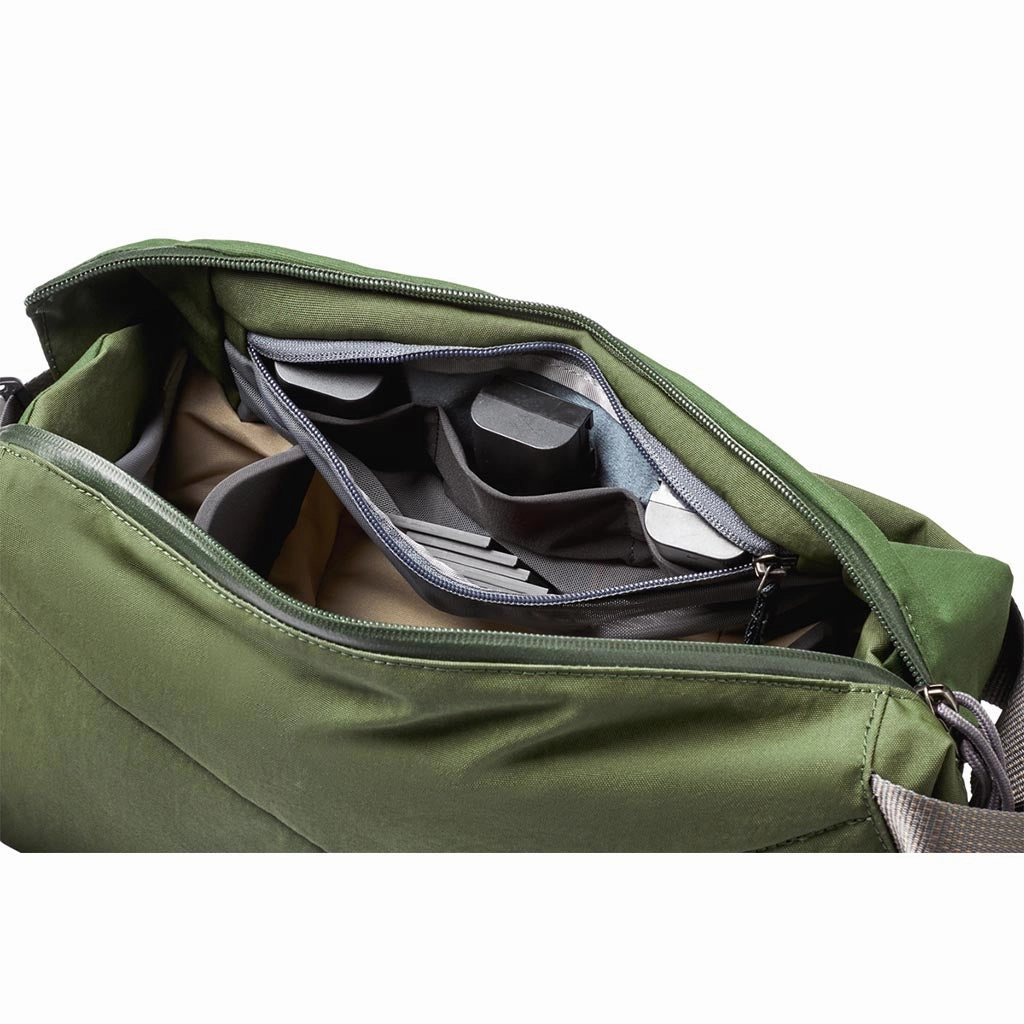 Venture Camera Sling 10L
