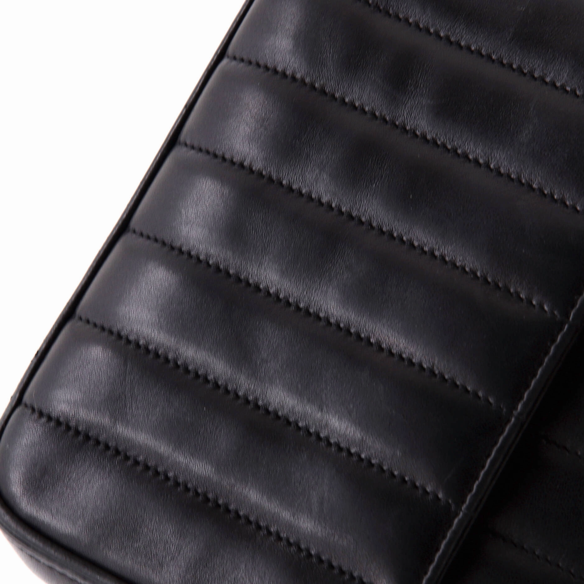 Vicky Crossbody Bag Vertical Quilted Leather Small