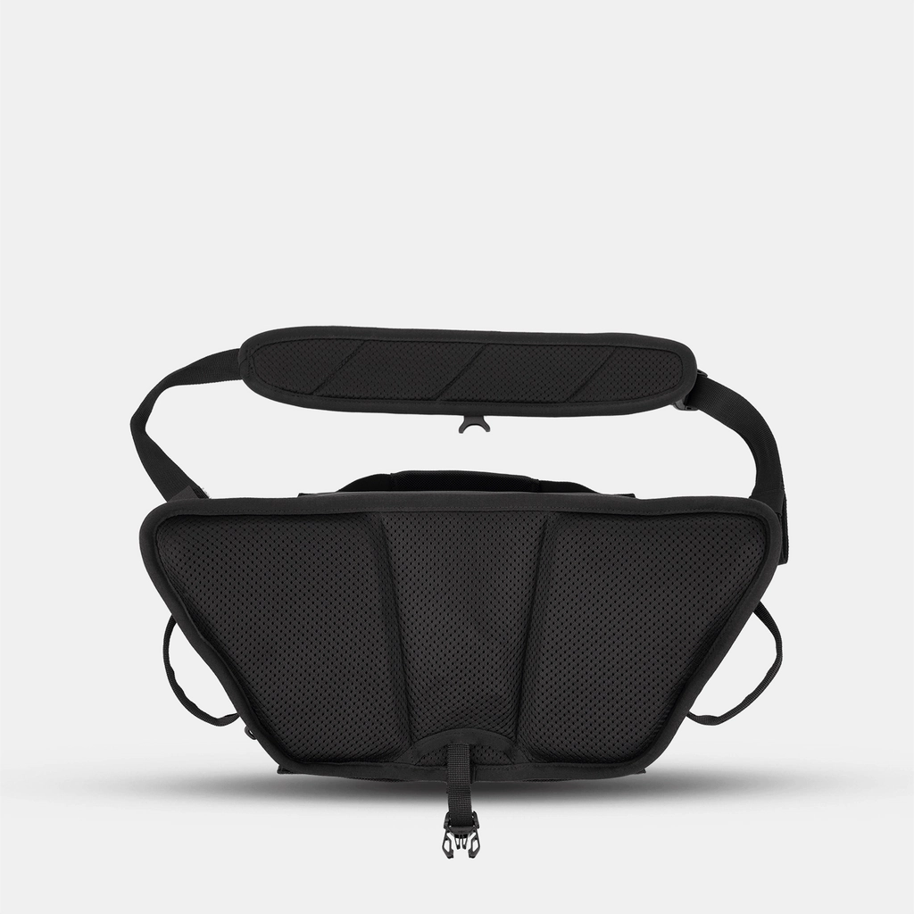 Wandrd Rogue 6L Sling