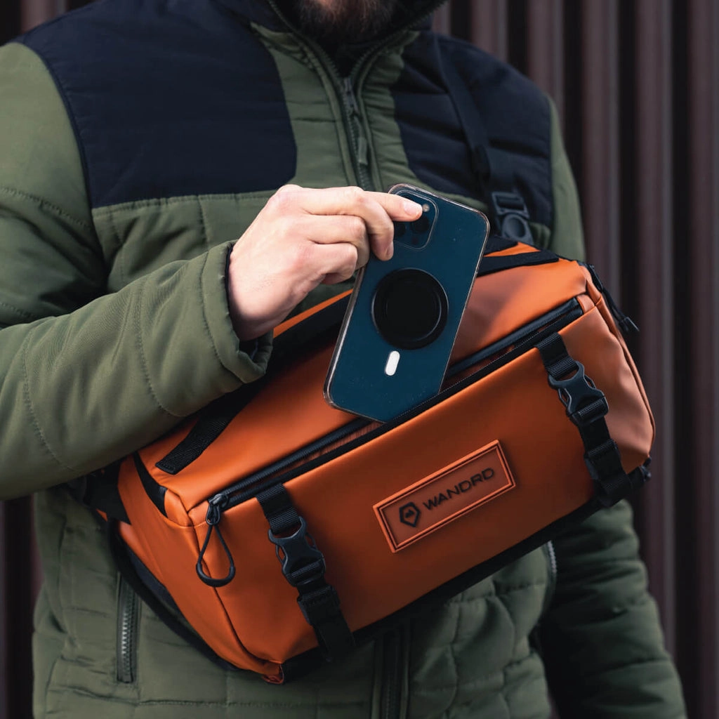 Wandrd Rogue 9L Sling