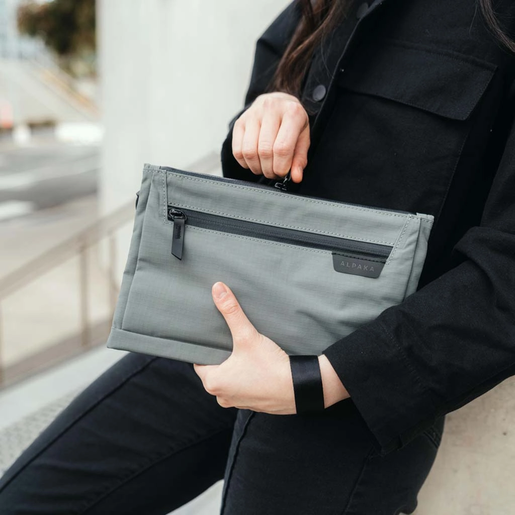 Zip Pouch Max v2